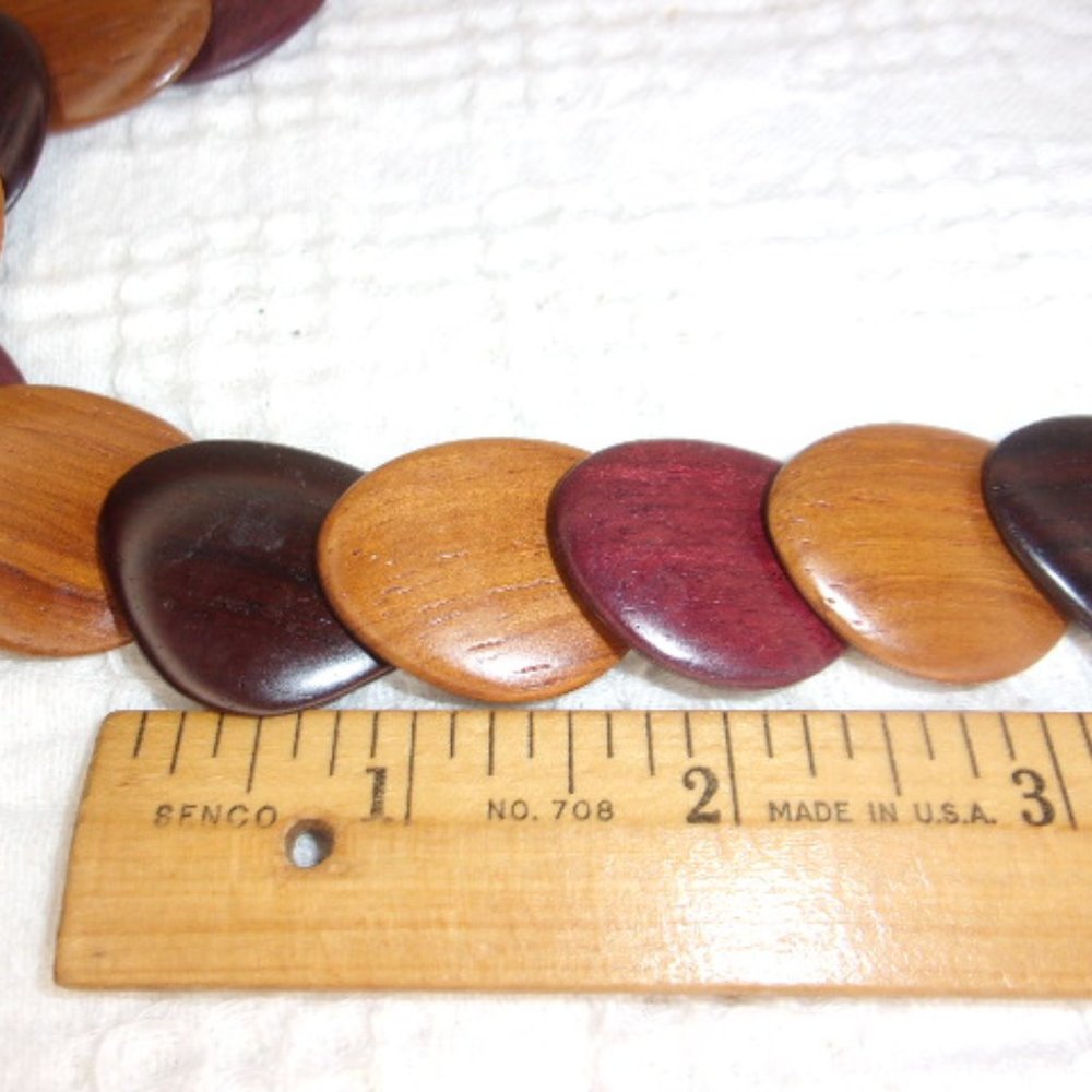 Tri Color Flat Wood Bead Necklace 19.5" - 21" L - Picture 10 of 10
